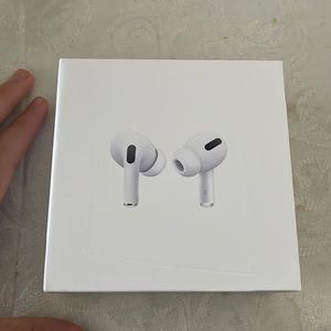 AirPods Pro’s (Authentic serial number check)